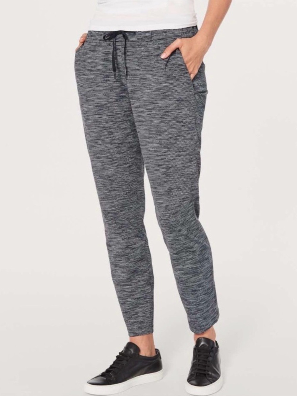 Lululemon On The Fly Pant 28” Wee Are From Space Black Slate Size 10